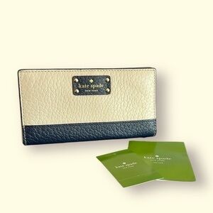 NWT Kate Spade Bay Street Lacey Pebbled Leather Long Wallet